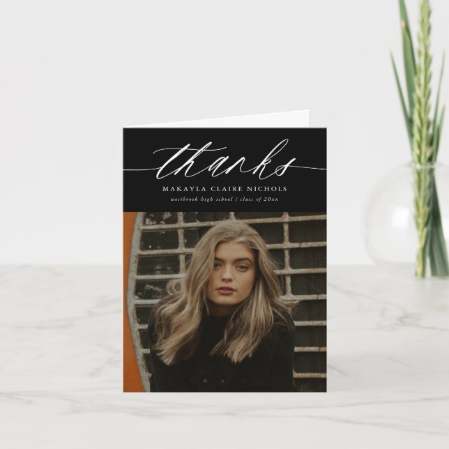 Carte De Remerciements Calligraphie moderne Photo Black Graduation Pliée (Devant)