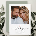 Carte De Remerciements Calligraphie moderne Rose Gold Heart Mariage Photo<br><div class="desc">Ce coeur d'or rose imprimé moderne et chic,  merci de noter les caractéristiques de calligraphie manuscrite à côté de vos noms dans la typographie serif élégante sous votre photo mariage préférée. Voici la version verte et blanche de la sauge poussiéreuse.</div>