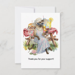 Carte De Remerciements Chat boit du vin avec fond de nourriture de pique-
