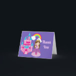 Carte De Remerciements Château de Birthday<br><div class="desc">A pretty purple princess birthday thank you card featuring a beautiful little girl in a queen ball gown with pink bows standing in front of a pink and ice blue castle. Cute way to send thanks after a childrens birthday party.</div>