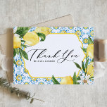 Carte De Remerciements Citrons et fleurs Mariage méditerranéen<br><div class="desc">Envoyez un remerciement à votre famille et à vos amis pour avoir participé à votre journée spéciale avec ce magnifique carte de remerciements botanique. Il présente des illustrations aquarelles de citrons et de fleurs de citrons et un motif méditerranéen. Ce carte de remerciements botanique est parfait pour les mariages d'été...</div>