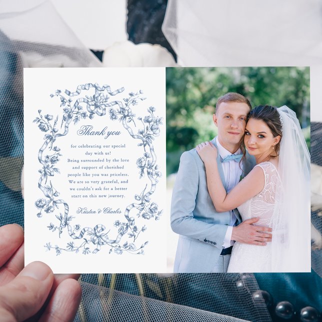 Carte De Remerciements Classic French Blue Flowers & Ribbons Photo (Créateur téléchargé)