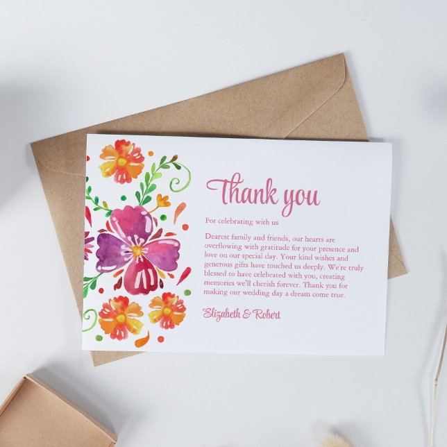 Carte De Remerciements Coloré mexicain Mariage Fiesta (Colorful Mexican Fiesta Wedding Thank You Card on a white table.)