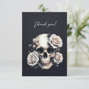 Carte De Remerciements Couronne gothique de roses blanches sur une tête d