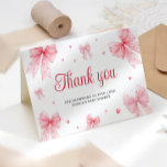 Carte de remerciements de petit Baby shower de bou<br><div class="desc">Cet article est un design délicat et charmant qui rayonne d'amour,  de douceur et d'élégance — parfait pour célébrer une petite fille. Éléments correspondants disponibles.</div>