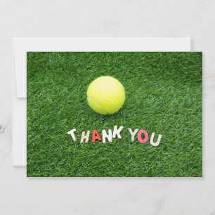 Carte de remerciements de tennis avec balle en ver