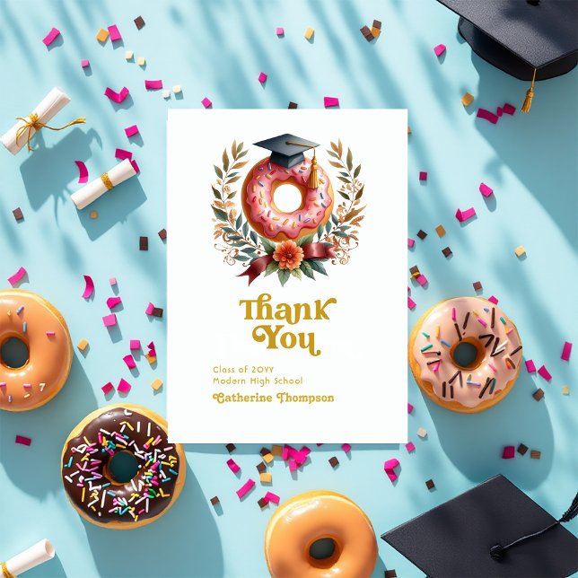 Carte De Remerciements Dinuts et diplômes rose et or (Pink and Gold Donuts and Degrees Graduation Thank You Card)