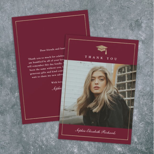 Carte De Remerciements Diplôme de Photo Or Script Classique (Elegant gold graduation cap maroon photo graduation thank you cards.)
