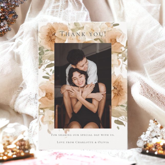 Carte De Remerciements Élégant Mariage gai floral deux mariées (Elegant Gay Floral Wedding Two Brides Thank You Card from Ricaso. Muted green & peach tones)