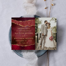 Élégante photo de mariage en burgundy et agate dor