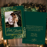 Carte De Remerciements Emerald & Gold Love & Thanks Photo & Note Mariage<br><div class="desc">Ces belles cartes de remerciement vert émeraude et or mariage mettent en vedette votre photo dans un cadre doré en faux feuille entouré de boucles et de tourbillons ornés. La légende dit : Amour et Merci, avec vos noms ci-dessous. Le dos a un graphique de coeur romantique lié avec espace...</div>