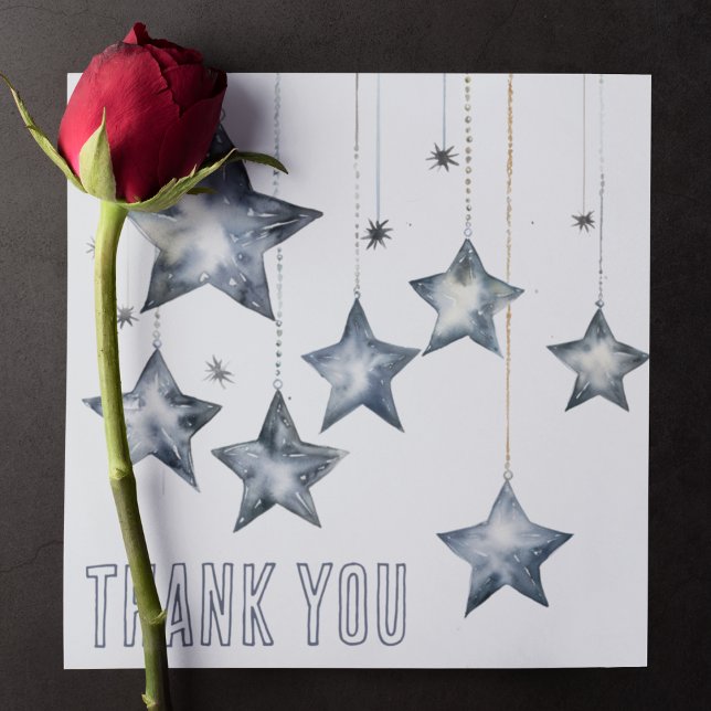 Carte De Remerciements Étoiles brillantes en argent sur cordes (Hanging silver stars on a customizable thank you card for any occasion. )