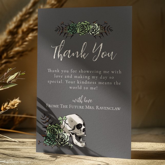 Carte De Remerciements Fête de mariage gothique Roses vertes Crâne floral (Black Irish Gothic Thank You Card for Bridal Shower or St. Patrick's Day. Hand Drawn Skull & Roses)