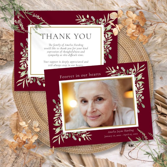 Carte De Remerciements Funérailles Mémorial Vert Bourgogne Photo (Funeral Memorial Greenery Burgundy Photo Thank You Card)
