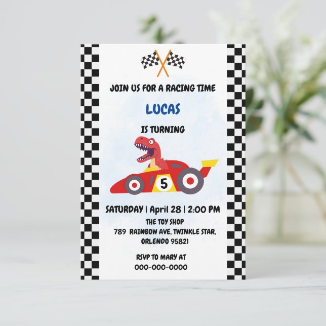Carte De Remerciements Funny Dinosaur voiture de course garçon anniversai (Debout devant)