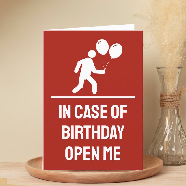 Carte De Remerciements Funny En Coque d'anniversaire Rouge Avertissement  (funny emergency sign "in case of birthday open me" birthday card)