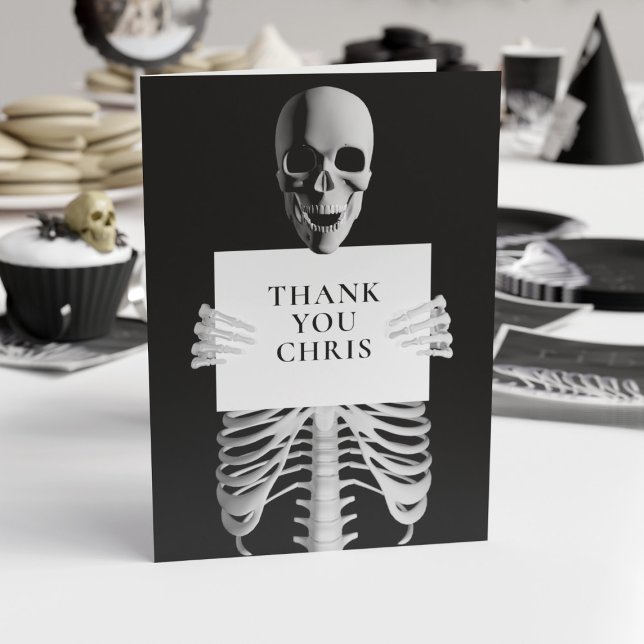 Carte De Remerciements Halloween Éffrayant Skeleton personnalisé noir (A skeleton themed thank you card for those times that you need one)