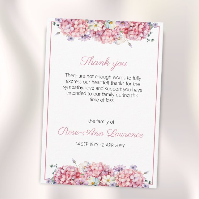 Carte De Remerciements Hydrangea Floral Funéraire Aquarelle Rose (Funeral thank you card from family with floral botanical details. Pretty Pink peonies and wildflower)