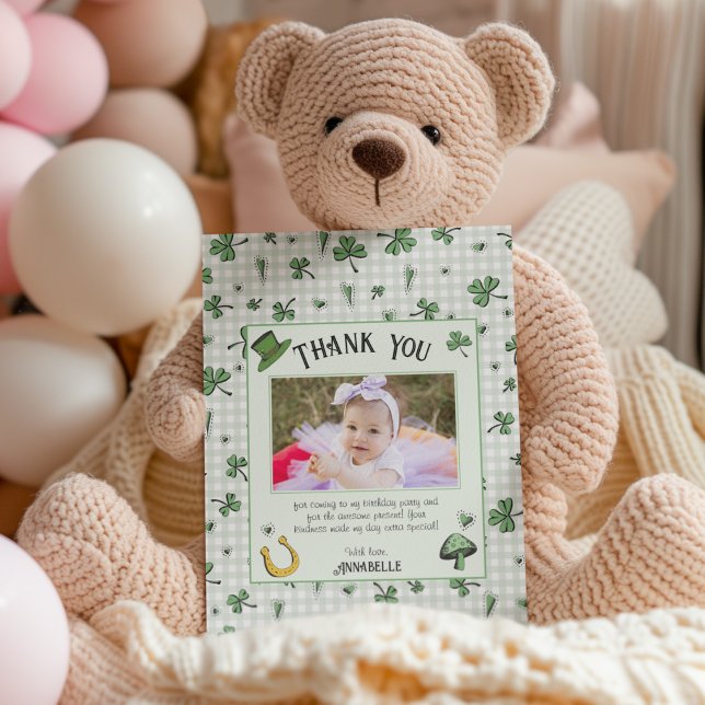 Carte De Remerciements Irlandais Green Clovers et Anniversaire de enfant  (Gender Neutral baby St. Patty's card. Cute green & white gingham. Hand-drawn shamrocks & hearts)