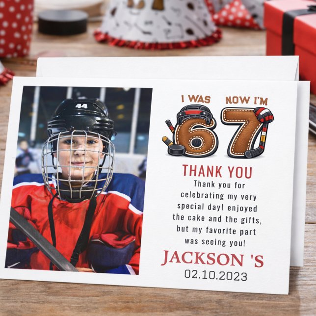 Carte De Remerciements J'avais 6 ans, maintenant j'ai 7 ans – Fête d'anni (I Was 6, Now I’m 7 – Hockey 7th Birthday Party Thank You Card
)