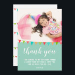 Carte De Remerciements Jote Fun Bunting Drapeau Kid BIrthday Photo<br><div class="desc">Joli carte de remerciements photo d'anniversaire du drapeau à flots pour votre fête d'anniversaire de fille ou garçon. Merci à votre invité d'être venu à la fête d'anniversaire de votre enfant! Le design a coloré drapeaux de fête d'anniversaire en vert, bleu et rouge et une photo - insérez la photo...</div>