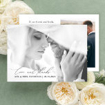 Carte De Remerciements Love & Thanks Modern Calligraphy Mariage photo<br><div class="desc">Merci à vos invités d'avoir fait partie de votre journée spéciale avec un magnifique Love & Thanks Modern Calligraphy Photo Mariage Carte de remerciements. Cette magnifique carte est dotée d'une police calligraphique moderne et élégante et de deux photos douces, une saignée complète. De plus, le dos de la carte vous...</div>