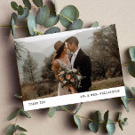 Carte De Remerciements Mariage de machine à écrire photo minimaliste mode<br><div class="desc">Présentez le Carte de remerciements minimal de Mariage de machine à écrire photo moderne - une façon parfaite d'express votre appréciation sincère d'une manière élégante et détendue. Cette carte allie un charme vintage à une touche contemporaine. Avec son design minimaliste inspiré de la machine à écrire et l'option d'ajouter une...</div>