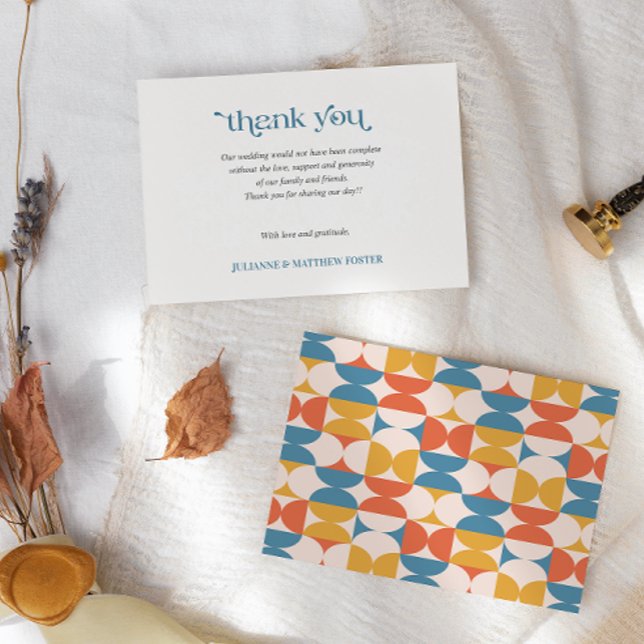 Carte De Remerciements Mariage mi-cercle rétro mi-cercle mi-siècle (Retro Vintage Mid-century Modern wedding thank you with names, custom message. Half Circle Scallops)