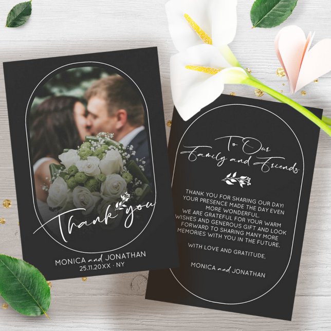 Carte De Remerciements Mariage photo de script noir et blanc moderne (Modern Minimalist One Photo Script Wedding Thank You Card Black and White)