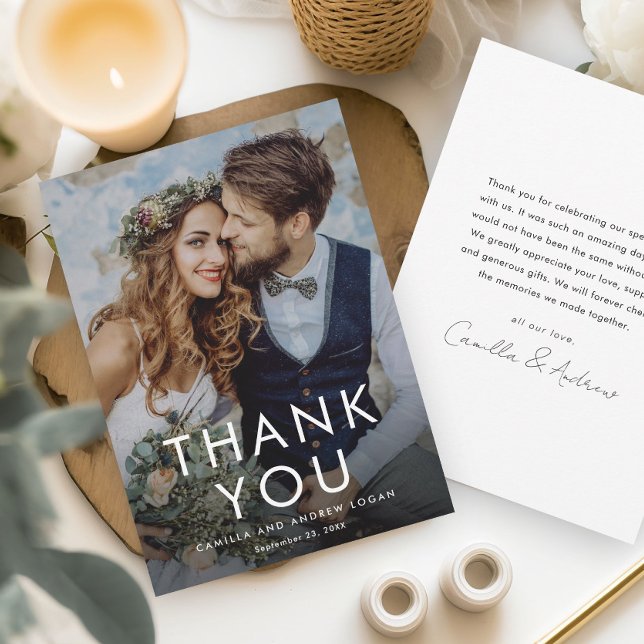 Carte De Remerciements Mariage photo moderne typographique simple (A simple, elegant wedding thank you card with modern photo overlay typography.)