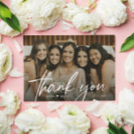 Carte De Remerciements Mariage photo personnalisé moderne Bridesmaid<br><div class="desc">Pour notre propre mariage, nous avons décidé de faire en sorte que la photo que nous utilisions pour chaque invité les inclue. Il a fallu du temps, alors j'ai créé ce modèle pour vous faciliter la tâche. Tout le monde a apprécié le soin supplémentaire, faisant de la carte de remerciements...</div>