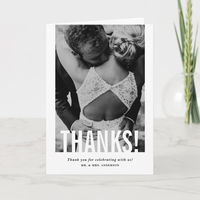 Carte De Remerciements Mariage photo vertical de découpe moderne (Devant)