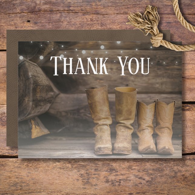 Carte De Remerciements Mariage Western Cow-Boy Rustique Barn & Boots (Rustic Boots for Two Cowboy Wedding Thank You Card)