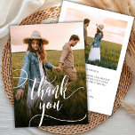 Carte De Remerciements Moderne Chic Calligraphie Script 2 Mariage photo<br><div class="desc">Moderne Boho Chic Calligraphie Script 2 Mariage photo Carte de remerciements. Un mariage élégant merci modèle avec une photo verticale complète sur le devant avec le texte "Merci" dans une main tourbillonnant fantaisie lettrage typographie swash tail police script blanc overlay sur l'image. À l'arrière pré-fait message de remerciement avec une...</div>