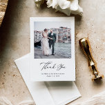 Carte De Remerciements Noir et blanc Elégance italienne Deux Mariage phot<br><div class="desc">Cette élégante carte de remerciements de style mariage noir et blanc présente un style classique et ancien avec une calligraphie romantique et deux de vos photos de mariage préférées.</div>