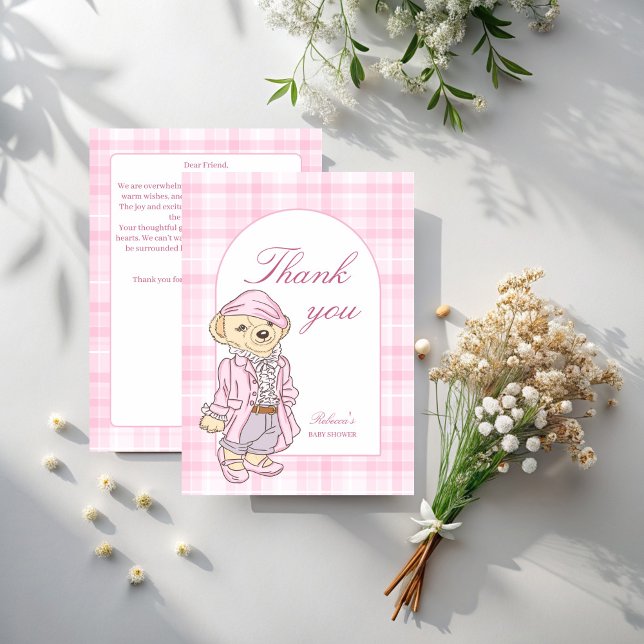 Carte De Remerciements On peut attendre le baby shower plaid classique ro (We can bearly wait pink classic plaid cute teddy bear baby shower thank you cards)