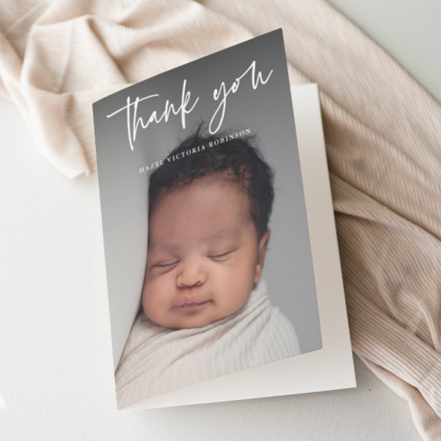 Carte De Remerciements Photo de baptême religieux écriture moderne (Modern script typography overlay photo baptism thank you card.)