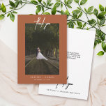 Carte De Remerciements Photo simple Lettrée à la main en terre cuite<br><div class="desc">Merci à vos invités avec cette photo moderne carte de remerciement avec "merci" écrit à la main.</div>