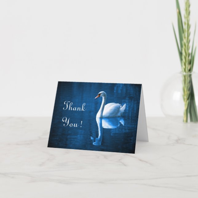 Carte De Remerciements Pretty white swan floating on blue lake (Devant)