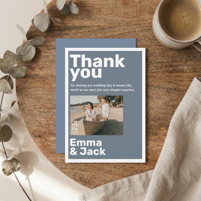 Carte De Remerciements Remerciement de mariage photo minimaliste bleu mod (Modern blue minimalist photo wedding thank you card)