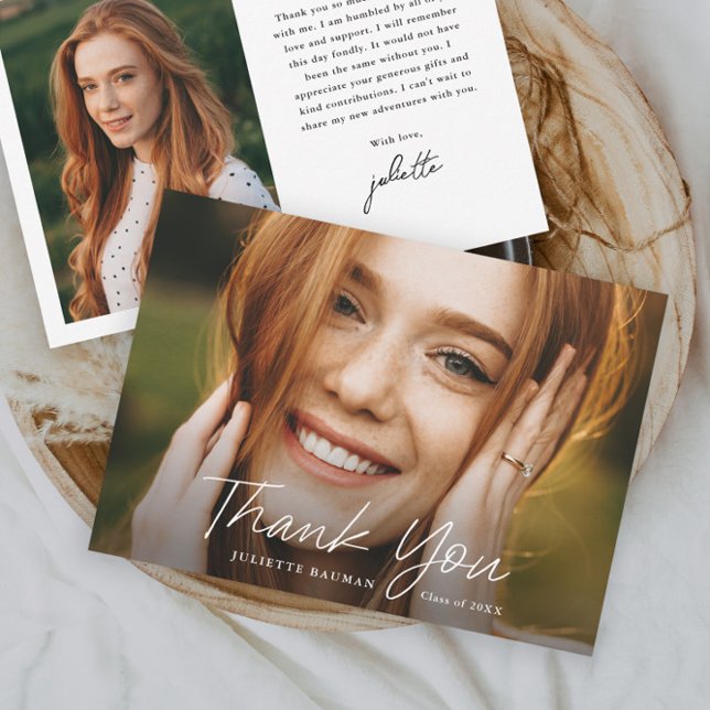 Carte De Remerciements Script moderne Diplôme photo simple (Simple modern script photo graduation thank you card.)