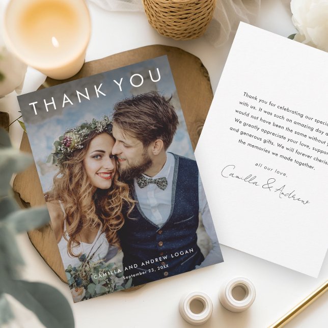 Carte De Remerciements Simple Mariage Moderne Photographique  (A simple, elegant wedding thank you card with modern photo overlay typography.)