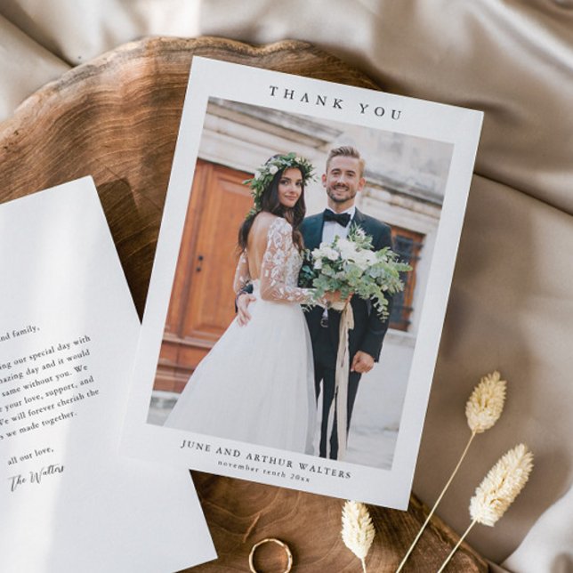 Carte De Remerciements Simple Photo de Mariage (Simple black and white wedding photo thank you card.)