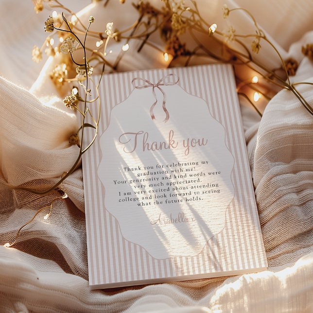 Carte De Remerciements Sweet Pinstriped Beige Bow Graduation (Créateur téléchargé)