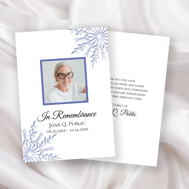 Carte De Remerciements Sympathie funéraire Elégante Blue Winter Snowflake (Créateur téléchargé)