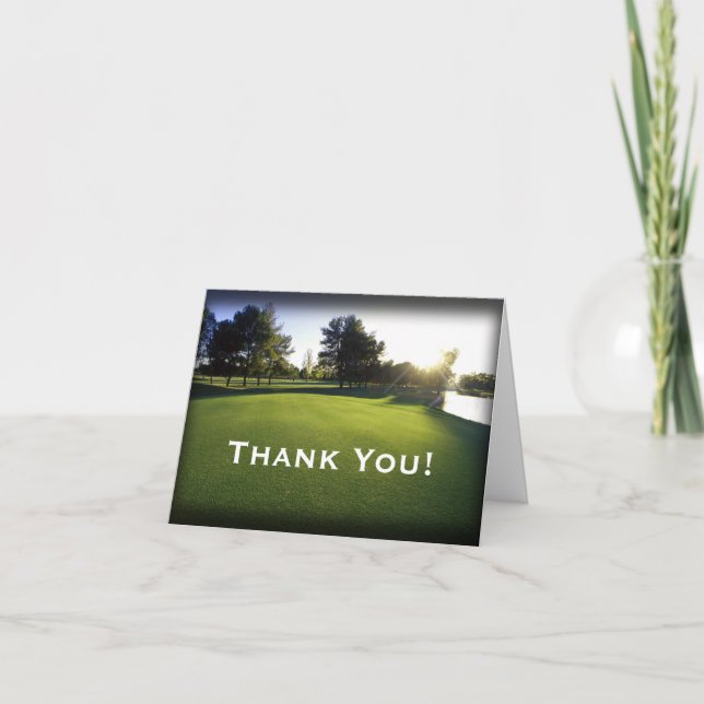 Carte De Remerciements Terrain de golf vert à l'aube (Devant)