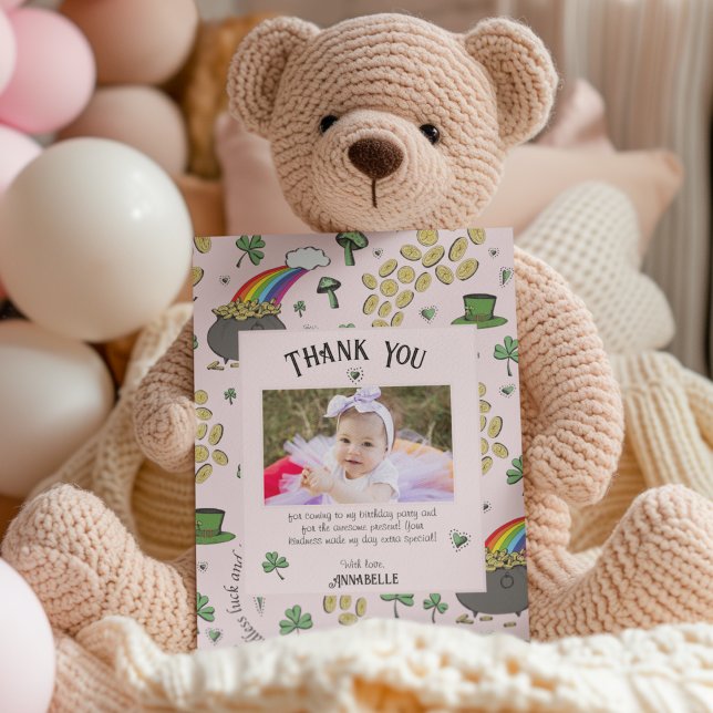 Carte De Remerciements Trèfles et cœurs arc-en-ciel irlandais rose pour l (Cute girly baby St. Patrick's Day  birthday Thank You card with custom Photo and Text. Pot of Gold)