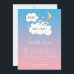 Carte De Remerciements Twinkle Little Star Rose Blue Bunny Genre Révélati<br><div class="desc">Carte de remerciements mignon pour votre petit thème étoile scénique révélera baby shower party. Illustration de nuages avec un lapin qui regarde sa tête de l'un d'eux. Il y a une fausse lune brillante d'or et des étoiles sur un arrière - plan rose et bleu ombre. Le message remercie l'invité...</div>