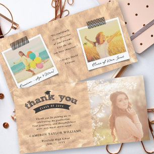 Carte De Remerciements Typographie dessinée sur une photo de toque de rem