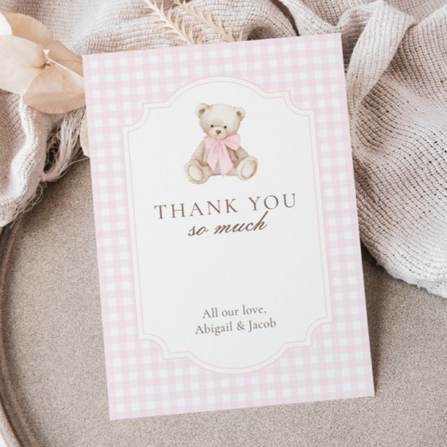 Carte De Remerciements We Can Bearly Wait Pink Gingham Teddy Bear Baby (Créateur téléchargé)